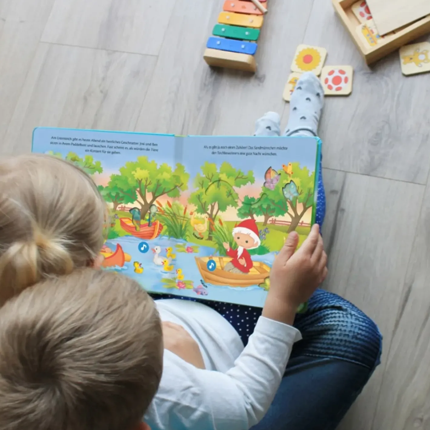 Trötsch Verlag Spielzeug-Soundbuch "Was Horst Du Da? - Sandmannchen"